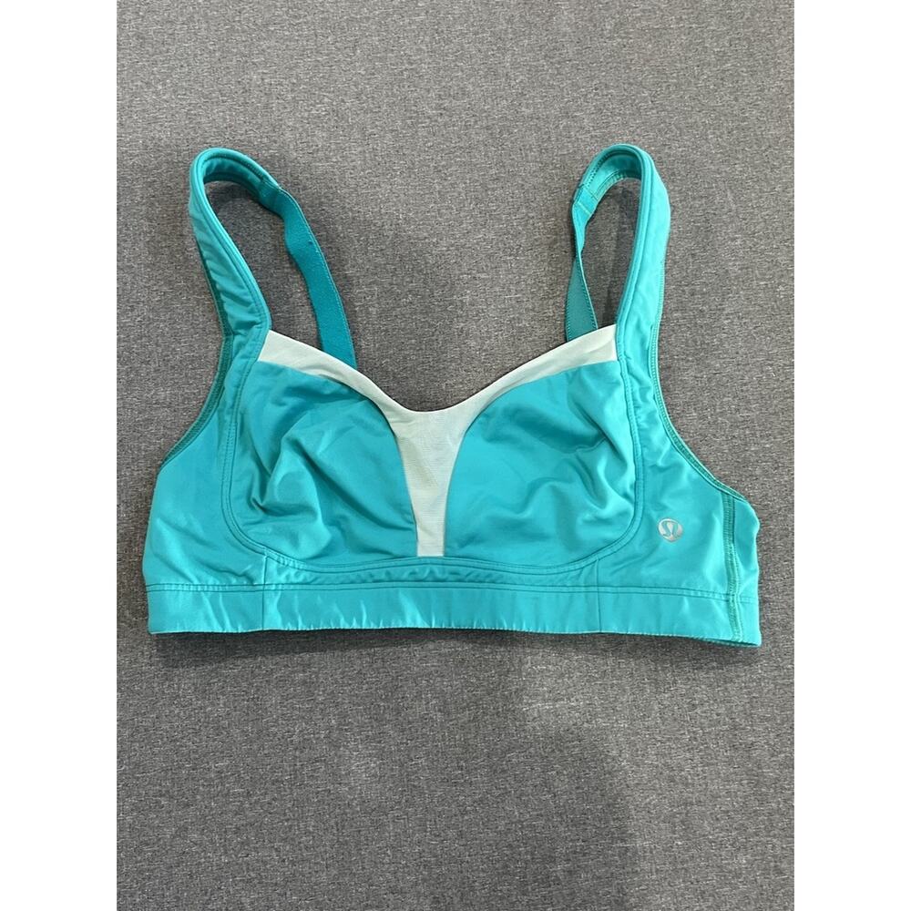 Lululemon Ta Ta Tamer Sports Bra Size 32C Full Coverage Teal